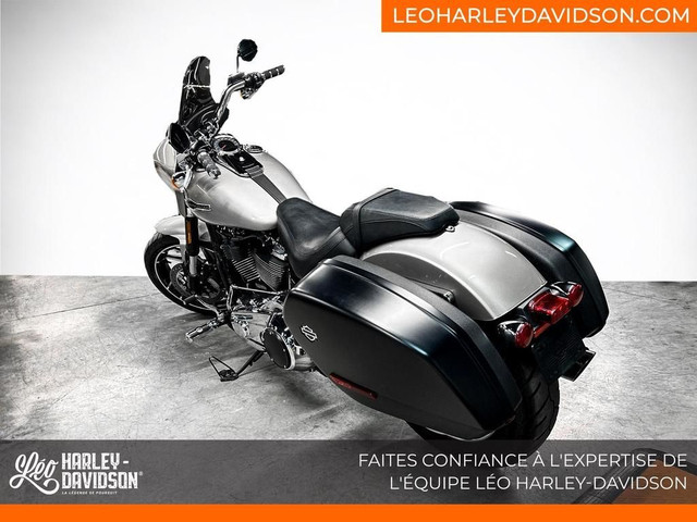 2018 Harley-Davidson FLSB Sport Glide in Street, Cruisers & Choppers in Longueuil / South Shore - Image 3