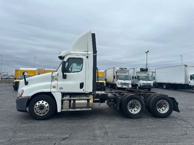 2018 Freightliner X12564ST in Heavy Trucks in Mississauga / Peel Region - Image 4