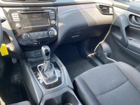 2020 Nissan Qashqai S AWD - In Black - All wheel drive - Very fuel efficient 2.0L 4 cylinder engine... (image 9)