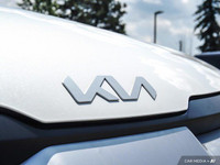 Wheels: 17 Alloy, Vinyl Door Trim Insert, Variable Intermittent Wipers, Urethane Gear Shifter Materi... (image 8)