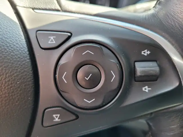 2019 Buick Enclave Premium dans Autos et camions dans Peterborough - Image 23