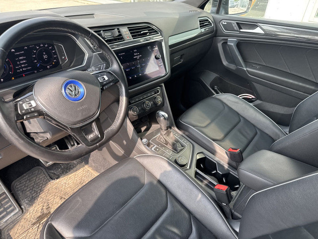 2020 VOLKSWAGEN TIGUAN HIGHLINE RLINE CUIR TOIT PANO CARPLAY CAM in Cars & Trucks in Laval / North Shore - Image 3