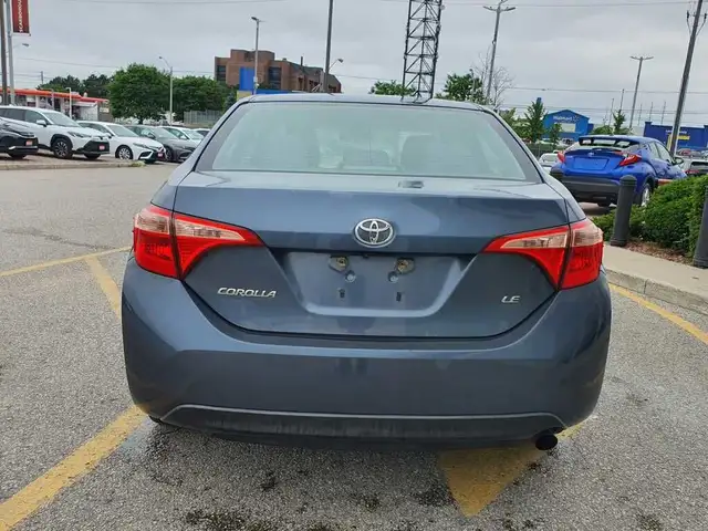 2017 Toyota Corolla 4dr Sdn CVT LE | Auto | Power Group dans Autos et camions dans Ville de Toronto - Image 6