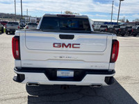 Beauty spec on this NEAR NEW 2025 GMC Sierra Denali.3.0L Diesel Finished in White Tricoate + 22" Hig... (image 4)