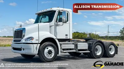 Heavy truck - # STOCK: C-35905 2009 FREIGHTLINER COLUMBIA CL112 CAMION DE VILLE 2009 FREIGHTLINER CO...