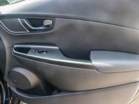 Used 2022 Hyundai Kona Ultra Black Pearl | AWD | Leather | Nav | Apple CarPlay | Certified | London,... (image 4)