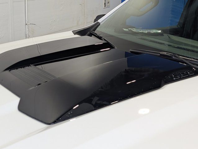 2025 Chevrolet Silverado 1500 ZR2- Trailering Pkg -Technology in Cars & Trucks in Barrie - Image 3