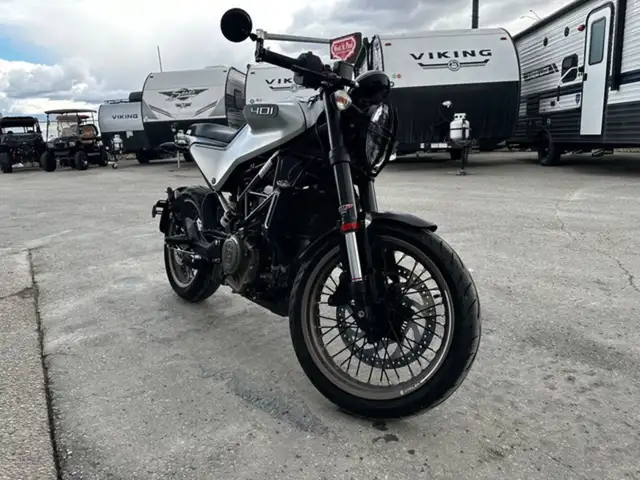 2021 Husqvarna Vitpilen 401 in Dirt Bikes & Motocross in Winnipeg - Image 7