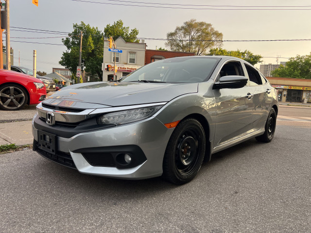 2017 Honda Civic Touring in Cars & Trucks in City of Toronto