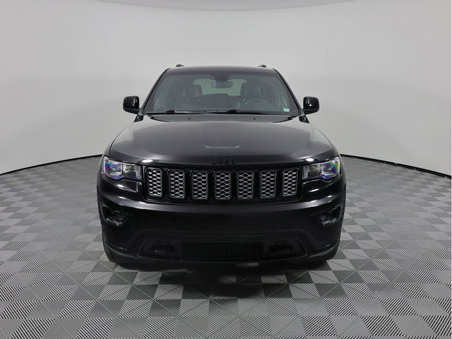 2021 Jeep Grand Cherokee ALTITUDE in Cars & Trucks in Calgary - Image 2