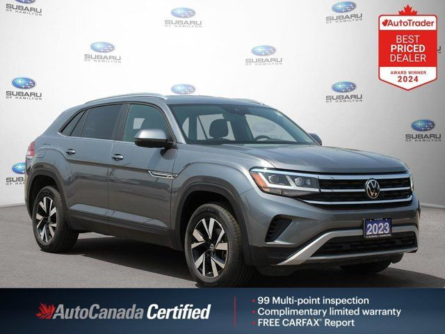 2023 Volkswagen Atlas Cross Sport Comfortline in Cars & Trucks in Hamilton