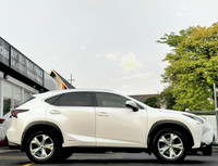 Lexus NX300h Hybrid AWD - Executive Package ($6,500 Upgrade) - Eminent White Exterior on Black Inter... (image 5)
