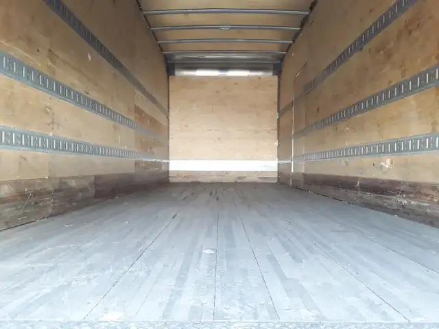 2018 Freightliner M2 106 Straight *BOGO or 6% Dep Match* in Heavy Trucks in Oakville / Halton Region - Image 11