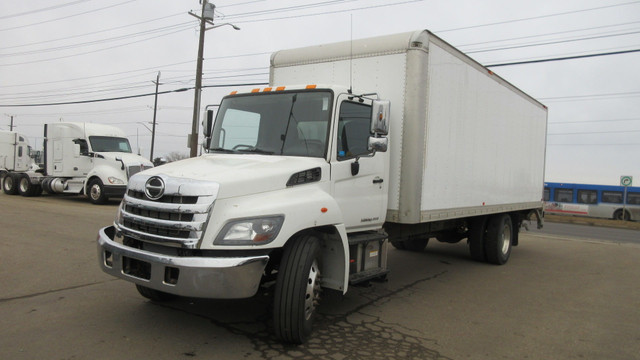 2018 Hino 268 4X2 VAN WITH 24 FT BOX & POWER TAIL GATE in Cars & Trucks in Edmonton