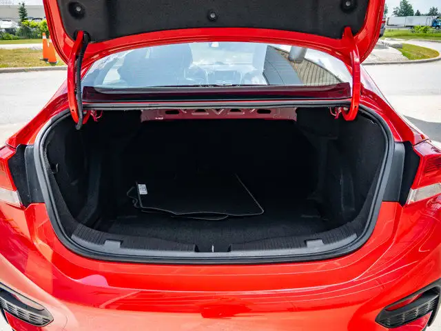 2019 Chevrolet Cruze Premier in Cars & Trucks in Barrie - Image 9