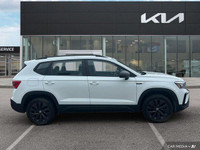 Former Daily Rental: Window Grid And Roof Mount Diversity Antenna, Wheels: 17 Silver Alloy, Variable... (image 2)