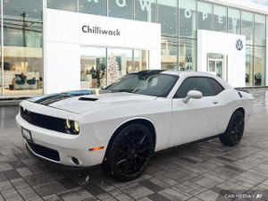 2017 Dodge Challenger SXT PLUS | NO ACCIDENTS | BC ONLY | SUNROOF PKG | REMOTE START | COOLED SEATS