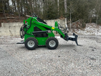 NEW MINI SKID STEER with Briggs and Stratton Engine + Snow Plow