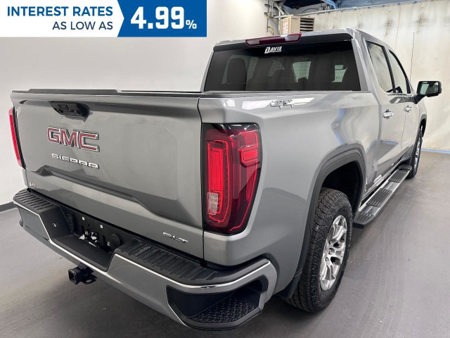 2023 GMC Sierra 1500 SLT 5.3L 8CYL | HEATED FRONT SEATS | HEA... in Cars & Trucks in Lethbridge - Image 3