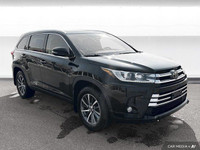 The 2019 Toyota Highlander features all-wheel drive, leather heated front seats, and a versatile 3rd... (image 7)