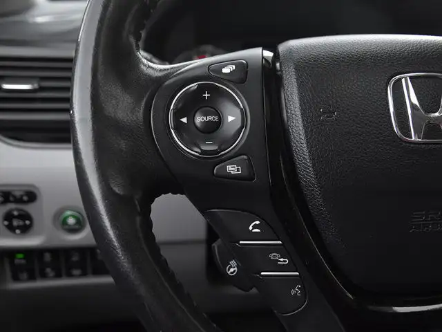 2019 Honda Ridgeline Touring in Cars & Trucks in Red Deer - Image 18