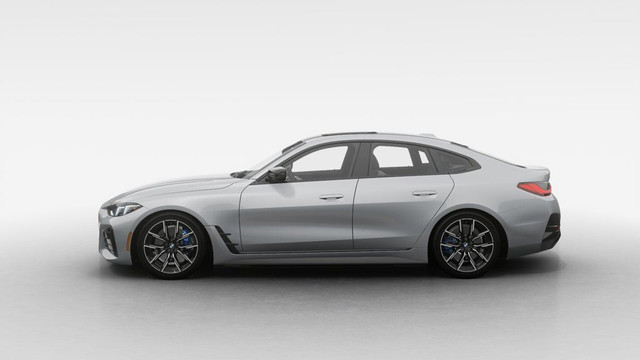 2025 BMW i4 eDrive40 Gran Coupe | M Sport | Freins M Bleus in Cars & Trucks in City of Montréal - Image 4