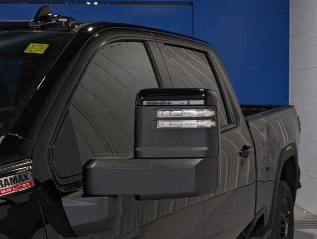2025 GMC Sierra 2500HD AT4- Max Trailering Pkg - Power Sunroof in Cars & Trucks in Barrie - Image 3