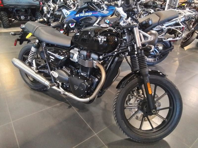 2024 Triumph SPEED TWIN 900 in Street, Cruisers & Choppers in Moncton