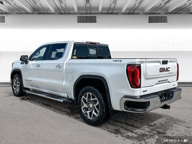 2024 GMC Sierra 1500 SLT 5.3L Crew Cab | Heated Seats And in Cars & Trucks in Winnipeg - Image 4