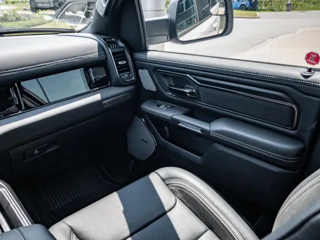 2025 Ram 1500 Sport dans Autos et camions dans Barrie - Image 28