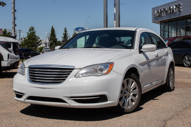 2012 Chrysler 200 LX in Cars & Trucks in Edmonton - Image 2