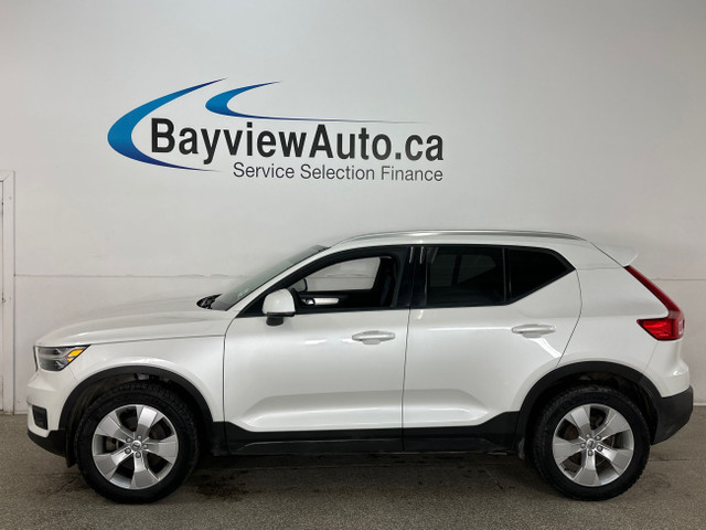 2022 Volvo XC40 T5 Momentum MOMENTUM/AWD/LEATHER/NAVI/OFF 1 O... in Cars & Trucks in Belleville