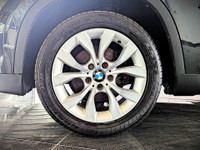 Comes equipped with: Power Mirrors, Sunroof , Halogen Headlamps, Courtesy lights, LED Headlights, LE... (image 9)