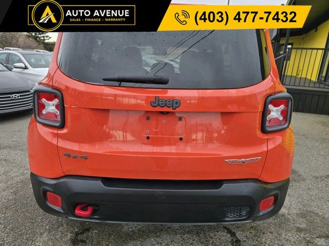 2016 Jeep Renegade Trailhawk - 4WD & PANORAMIC SUNROOF in Cars & Trucks in Calgary - Image 4