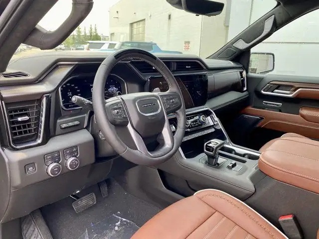 2025 GMC Sierra 1500 Crew Cab Denali Ultimate in Cars & Trucks in Edmonton - Image 15