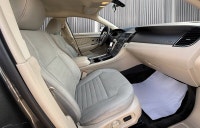 Introducing this super clean 2018 Ford Taurus SE! This Taurus is very well equipped with Bluetooth,... (image 9)