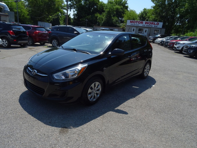 2017 Hyundai Accent LE in Cars & Trucks in City of Toronto - Image 2