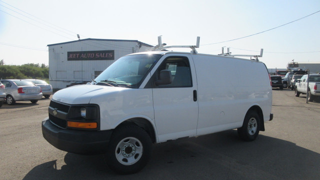 2010 Chevrolet Express Cargo Van CARGO VAN GAS in Heavy Equipment in Vancouver - Image 2