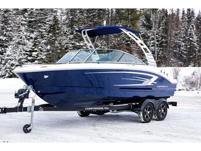 2025 Chaparral 21 SSI in Powerboats & Motorboats in Québec City - Image 3