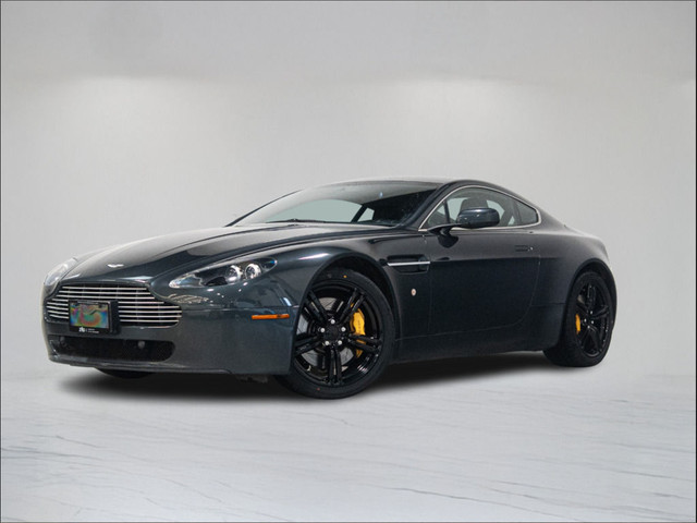 2009 Aston Martin V8 Vantage COUPE | CERAMIC BRAKES | 19\" WHEEL in Cars & Trucks in Mississauga / Peel Region - Image 3