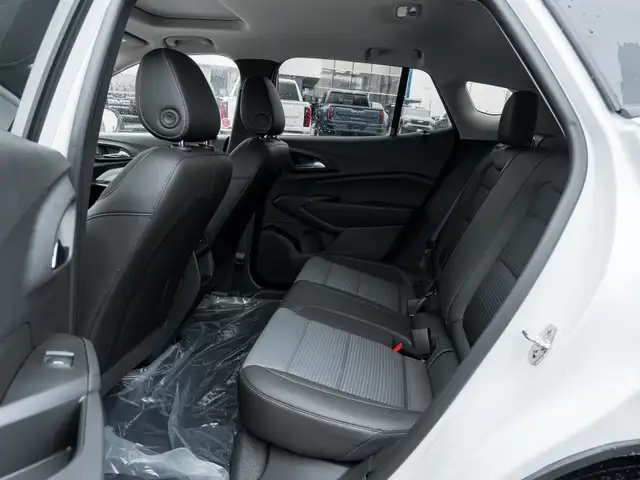 2025 Chevrolet Trax LT True North Edition-Sunroof | Wireless Cha in Cars & Trucks in Markham / York Region - Image 23