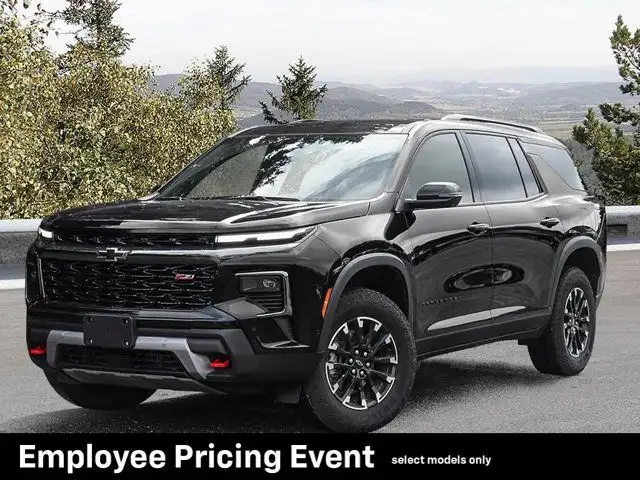 2025 Chevrolet Traverse Z71 in Cars & Trucks in Cowichan Valley / Duncan - Image 2