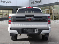 This Nissan Frontier boasts a Regular Unleaded V-6 3.8 L/231 engine powering this Automatic transmis... (image 4)