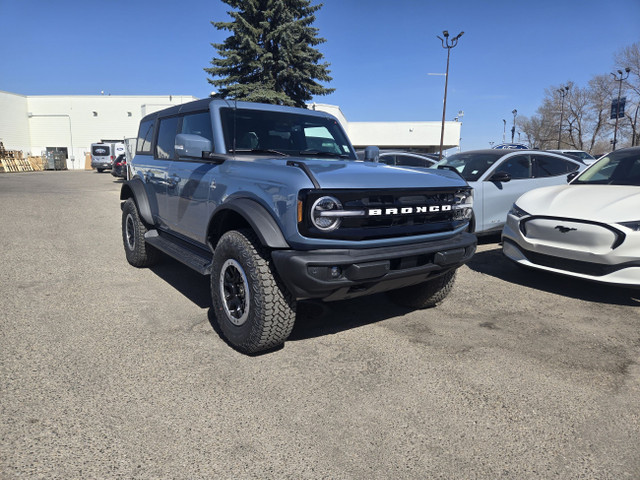 2025 Ford Bronco OUTER BANKS | SASQUATCH PKG | 360 CAM | G.O.A.T in Cars & Trucks in Calgary - Image 3