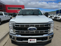 2023 Ford Super Duty F-350 SRW XLT 4WD Crew Cab 8' Box, Back-Up Camera, Brake Controller and Trailer... (image 1)