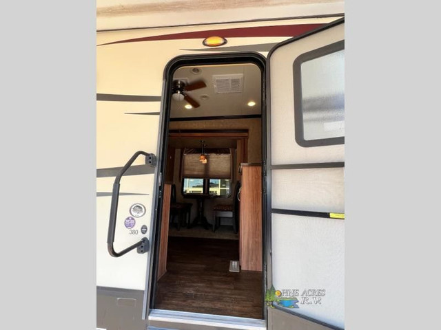 2015 KZ Durango Gold G380FLF Sold by Larry Rain in Travel Trailers & Campers in Moncton - Image 4