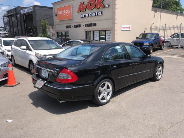 2009 Mercedes-Benz E-Class 4MATIC 3.5L Gasoline-powered. in Cars & Trucks in City of Toronto - Image 3
