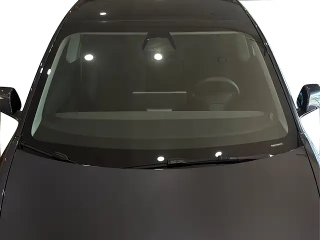 Tesla Model 3 2024 in Cars & Trucks in Markham / York Region - Image 34
