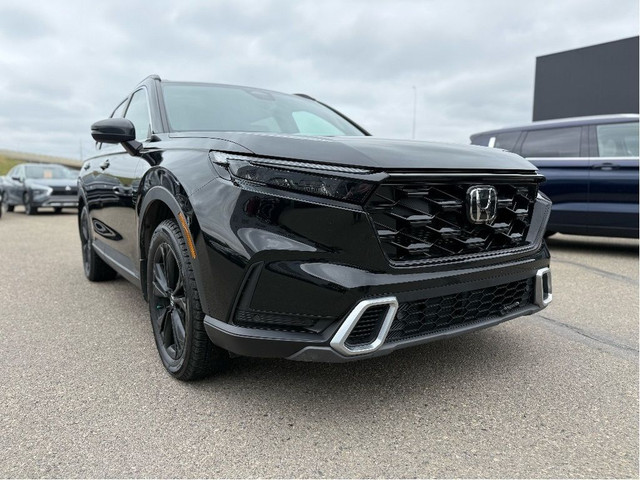 2025 Honda CR-V Hybrid Touring AWD in Cars & Trucks in Calgary - Image 3