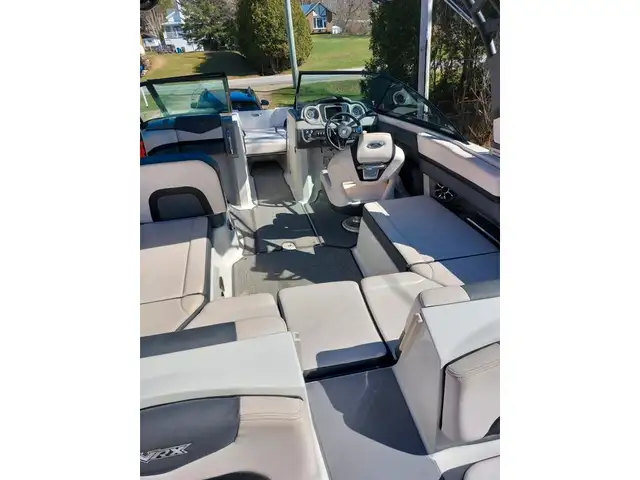 2019 Chaparral VORTEX 223 RX in Powerboats & Motorboats in Québec City - Image 7